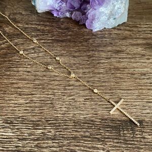 GOLD CROSS NECKLACE